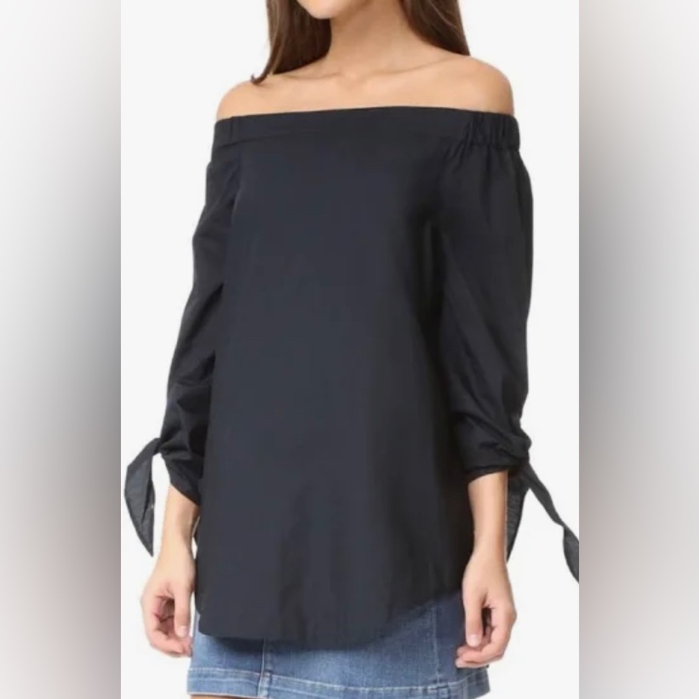 Free people. Off the shoulder linen, tie wrist tunic. XS